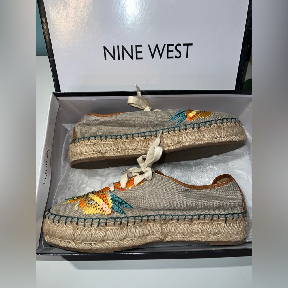 Nine West Natural Guinup Sneaker Sequin Boho Espadrille Lace Up Fashion Sneaker - Picture 3 of 5